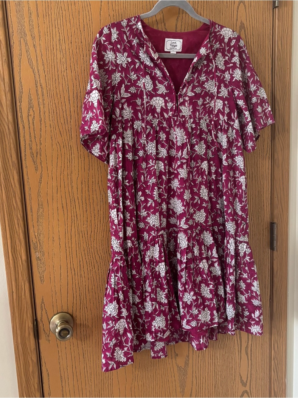 Love Tomas Emerson Fry Isla Dress in Sangria Print size Small NWOT - Picture 3 of 6